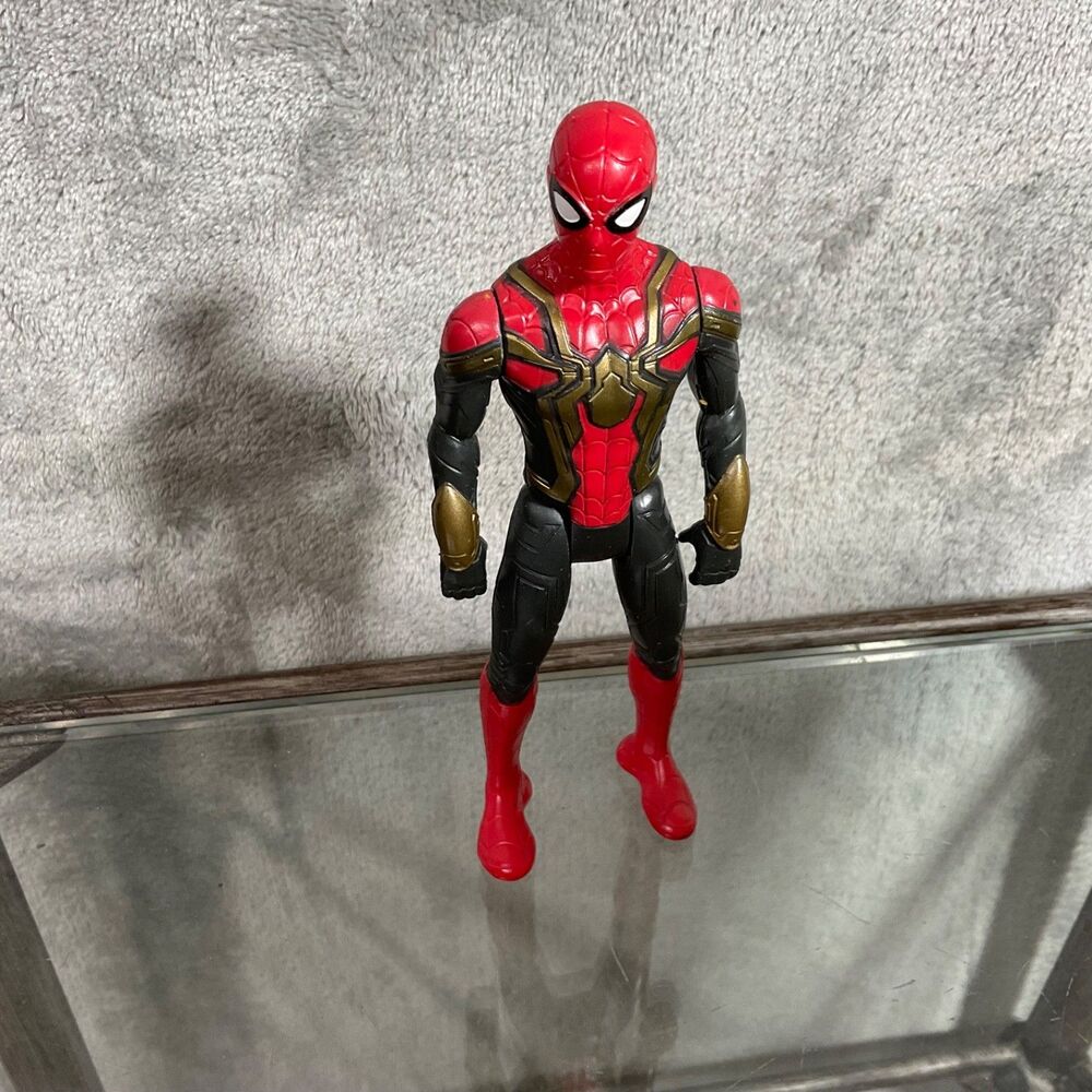Hasbro Marvel  No Way Home Integrated Suit Spider Man 5.5” Figure